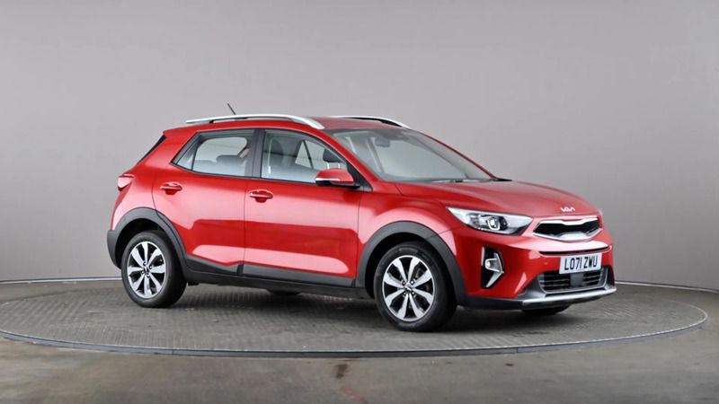 Red Used 2022 Kia Stonic 2 SUV | £10,798 (Good price) - Image 1/4