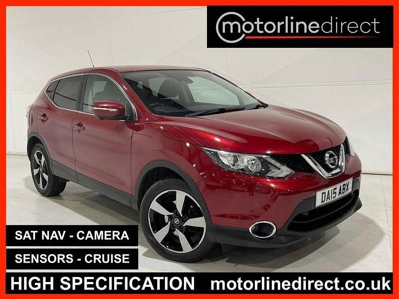 Red Used 2015 Nissan Qashqai N-TEC SUV | £6,875 (Good price) - Image 1/4