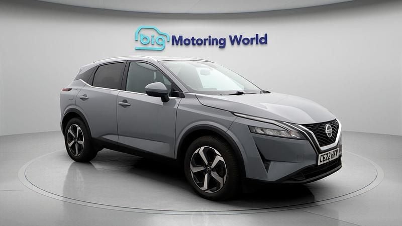 Grey Used 2022 Nissan Qashqai N-Connecta SUV | £15,000 (Fair price) - Image 1/4
