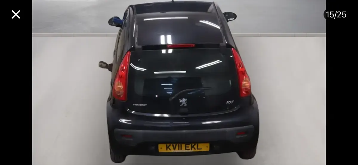 Begagnad Peugeot 107 68 HK (50 kW) 2011 Svart Halvkombi