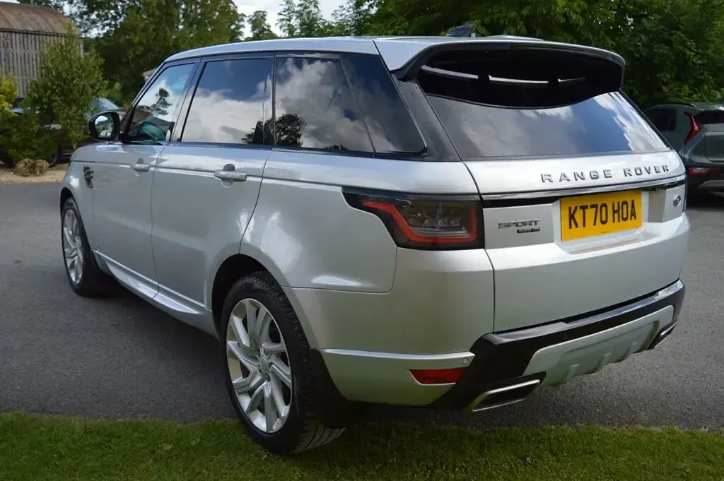 Used Land Rover Range Rover Sport HSE Dynamic 404 HP (297 kW) 2021 Hakuba silver SUV