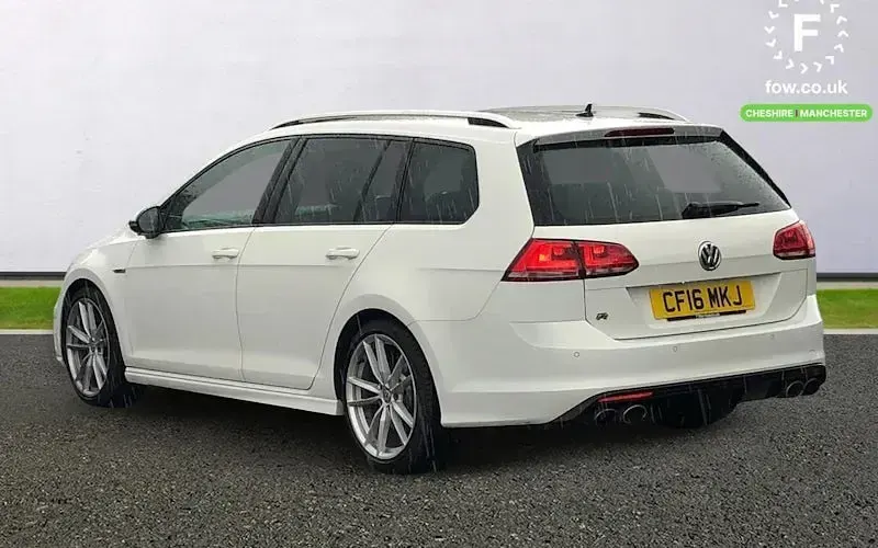 Used VW Golf VII R 300 HP (220 kW) 2016 White Estate