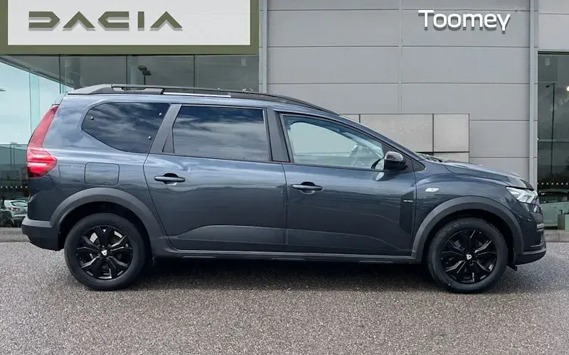 Usado Dacia Jogger Extreme 110 CV (80 kW) 2022 Gris Monovolumen