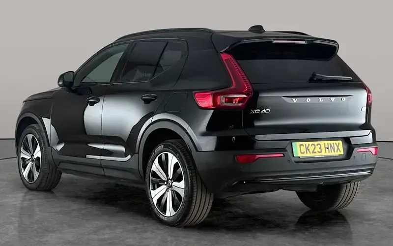 Used Volvo XC40 Core 169 kW (231 HP) 2023 Black SUV