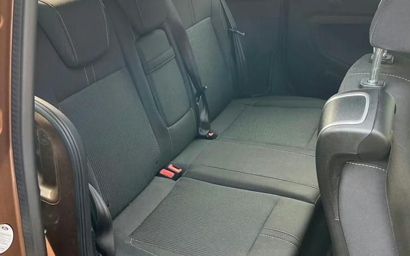 Used Ford B-MAX Titanium 105 HP (77 kW) 2016 Gold MPV