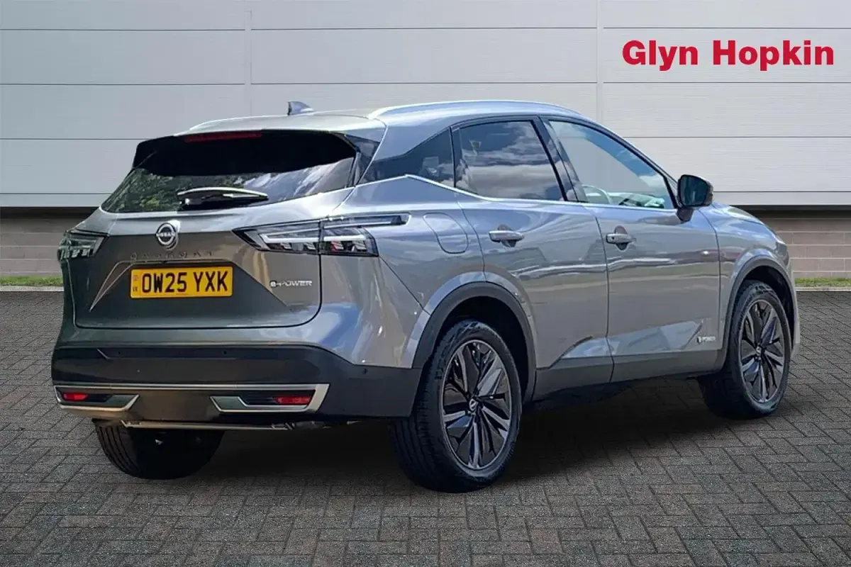 Used Nissan Qashqai Tekna 190 HP (139 kW) 2025 Grey SUV