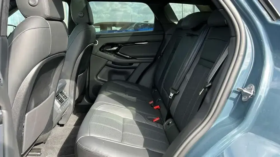 Begagnad Land Rover Range Rover evoque Autobiography 309 HK (227 kW) 2024 Blå SUV
