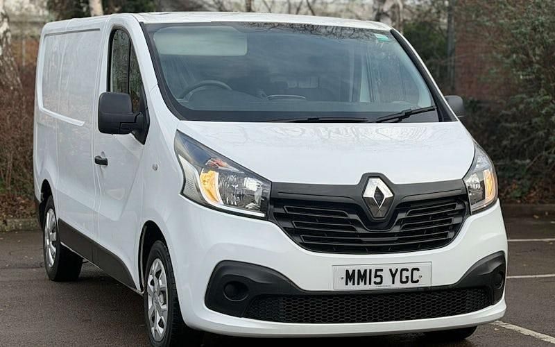 Used Renault Trafic Business 114 HP (83 kW) 2015 White MPV