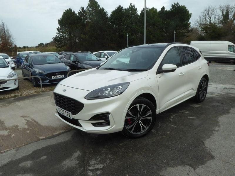 White Used 2023 Ford Kuga ST-Line X SUV | £24,995 (Fair price) - Image 1/4