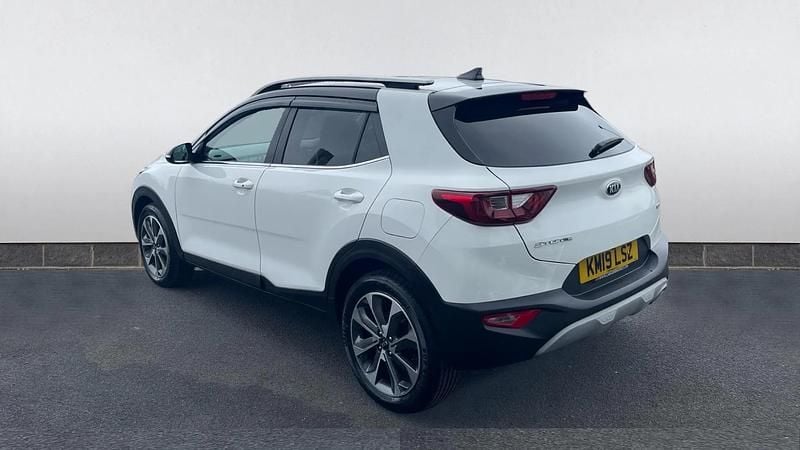 Used Kia Stonic 118 HP (86 kW) 2019 White SUV