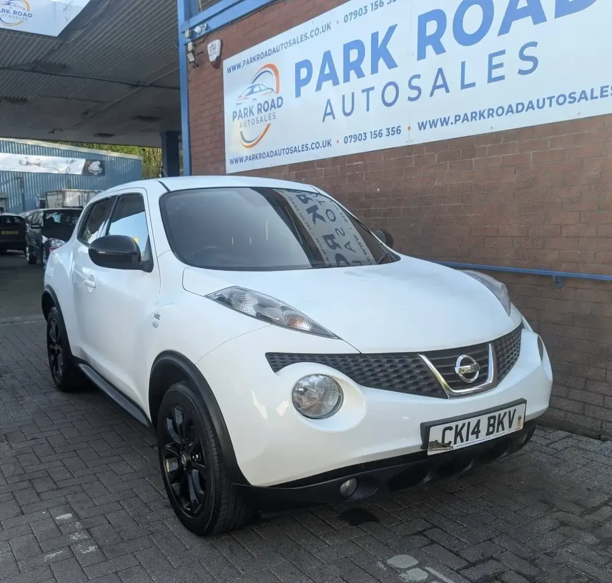 Used Nissan Juke N-TEC 2014 White SUV