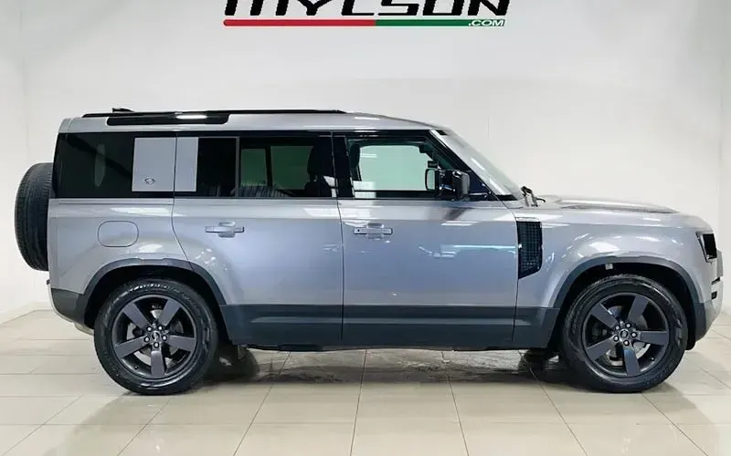 Used Land Rover Defender SE 241 HP (177 kW) 2020 SUV