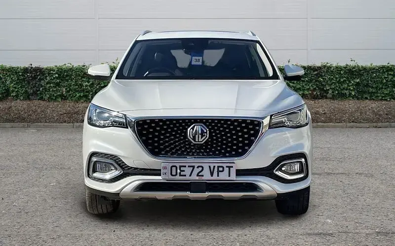 Używany MG HS Exclusive 258 KM (189 kW) 2022 Biały SUV