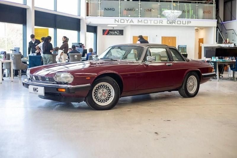 Used Jaguar XJS 217 HP (159 kW) 1987 Red Sedan