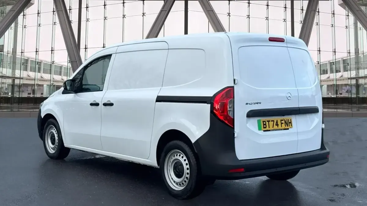 Używany Mercedes eCitan 89 kW (122 KM) 2025 Biały Van
