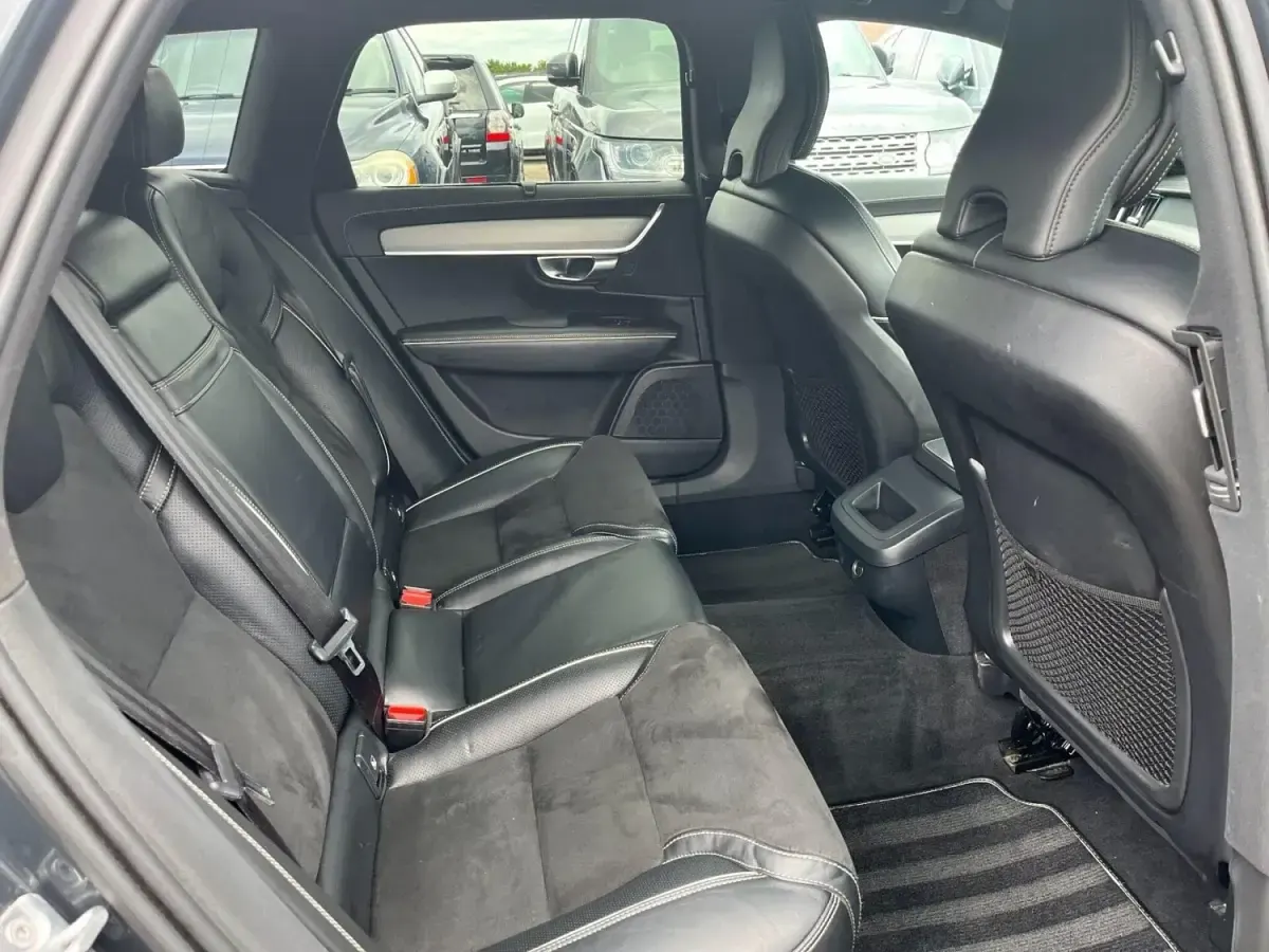 Usado Volvo V90 R-Design Pro 190 CV (139 kW) 2018 Gris Familiar