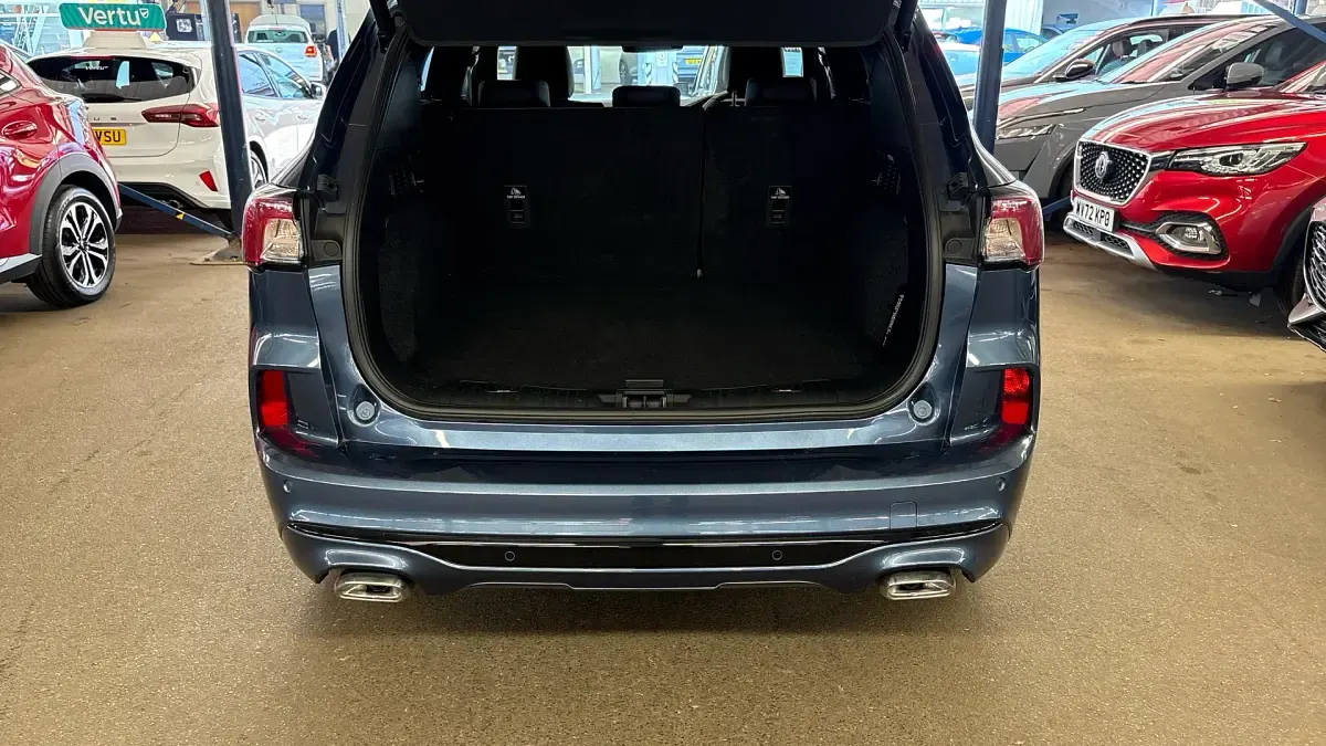 Used Ford Kuga ST-Line X 190 HP (139 kW) 2023 Blue SUV