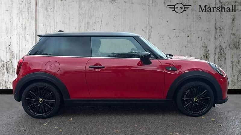 Used Mini Cooper S Level 2 135 kW (184 HP) 2022 Chili red Hatchback