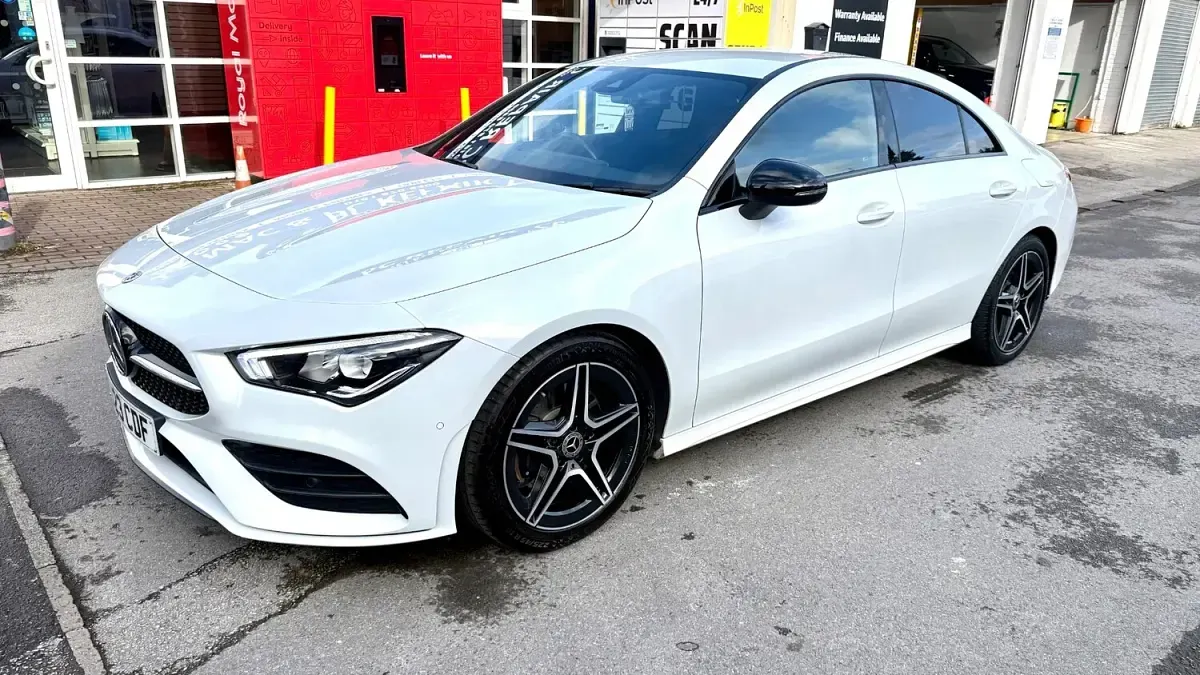 Used Mercedes CLA200 Executive 163 HP (119 kW) 2023 White Coupe
