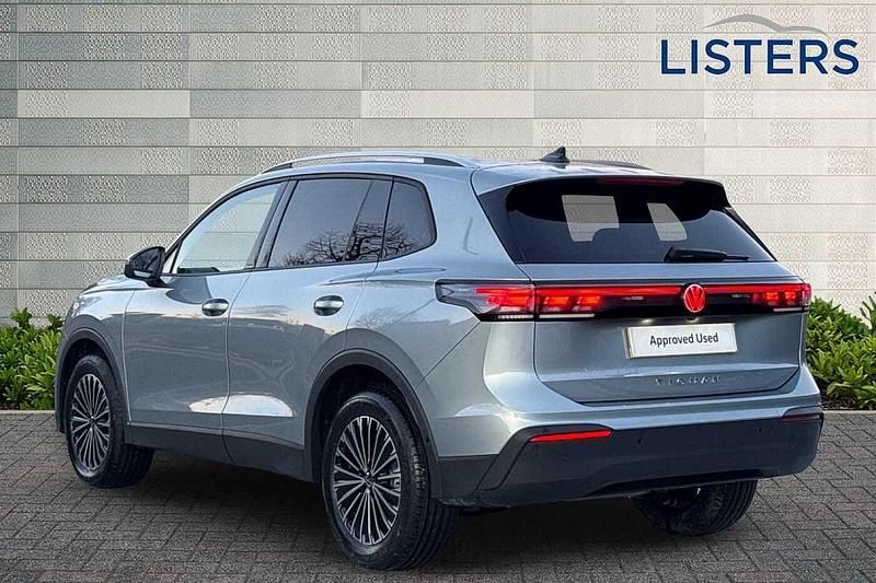 New VW Tiguan Match 150 HP (110 kW) 2025 Oyster silver SUV