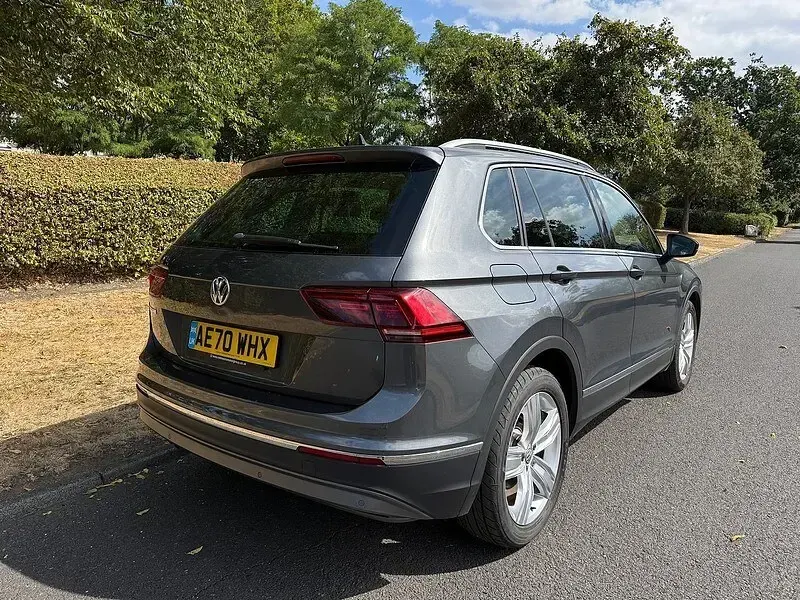 Used VW Tiguan SEL 147 HP (108 kW) 2020 Grey SUV