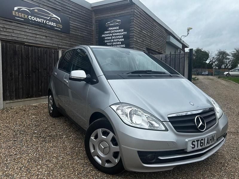 Used Mercedes A160 Classic 95 HP (69 kW) 2011 Silver Hatchback