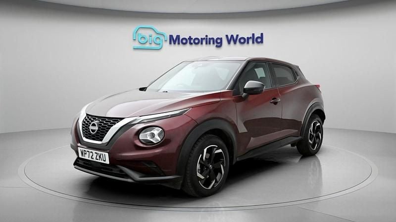 Used Nissan Juke N-Connecta 114 HP (83 kW) 2022 Red SUV