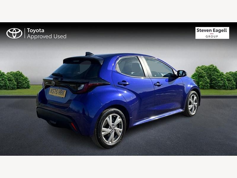 Used Toyota Yaris Hybrid 2025 Blue Hatchback
