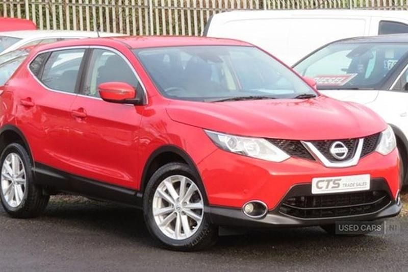 Used Nissan Qashqai Acenta 2016 Red SUV