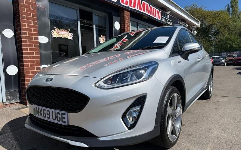 Second-hand Ford Fiesta Active 101 CP (74 kW) 2019 Argintiu Hatchback