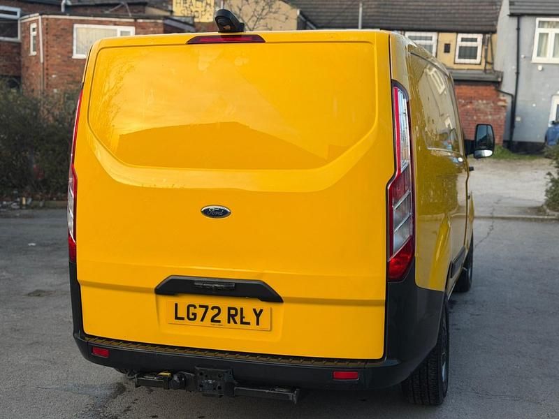 Used Ford Transit Custom 130 HP (95 kW) 2022 Yellow Van
