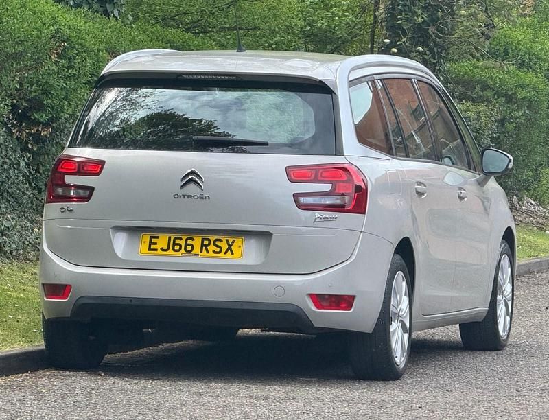 Used Citroën Grand C4 Picasso Feel 120 HP (88 kW) 2016 Beige MPV