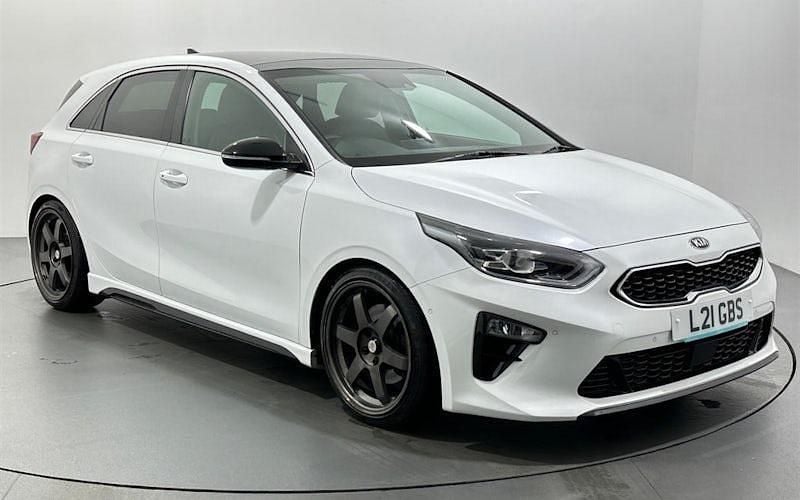 Used 2019 Kia Ceed First Edition Hatchback | £12,832 (Fair price) - Image 1/3