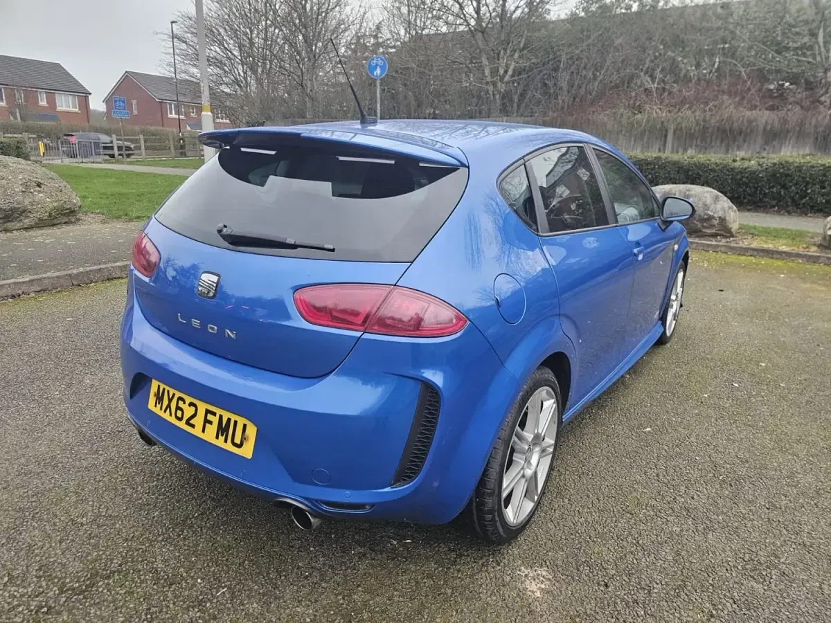 Używany Seat Leon Copa 105 KM (77 kW) 2012 Niebieski Hatchback