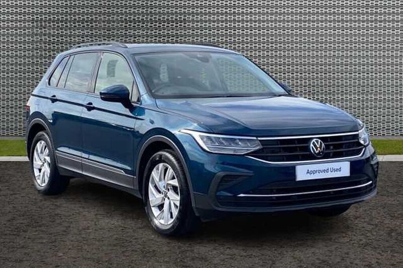 Used 2022 VW Tiguan Life SUV | £20,991 (Super price) - Image 1/4