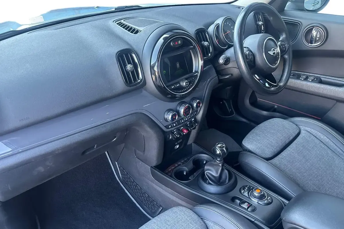 Used Mini Cooper D Countryman 150 HP (110 kW) 2017 Grey SUV