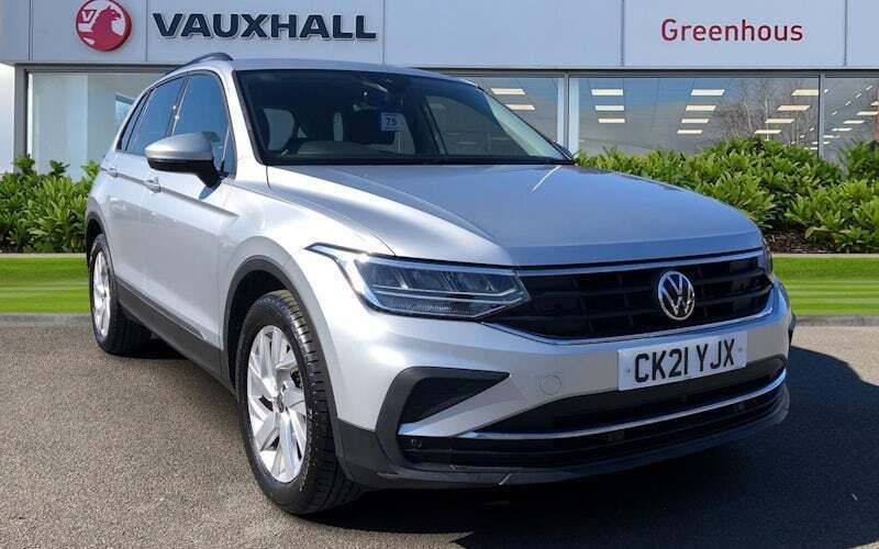 Used 2024 VW Tiguan Life SUV | £18,093 (Super price) - Image 1/4