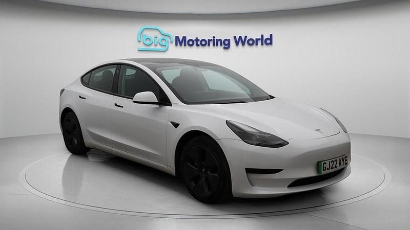 Used Tesla Model 3 Standard Range Plus 177 kW (241 HP) 2022 Sedan