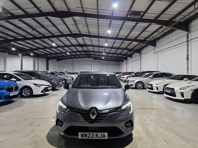 Used Renault Clio V Techno 2023 Grey Hatchback