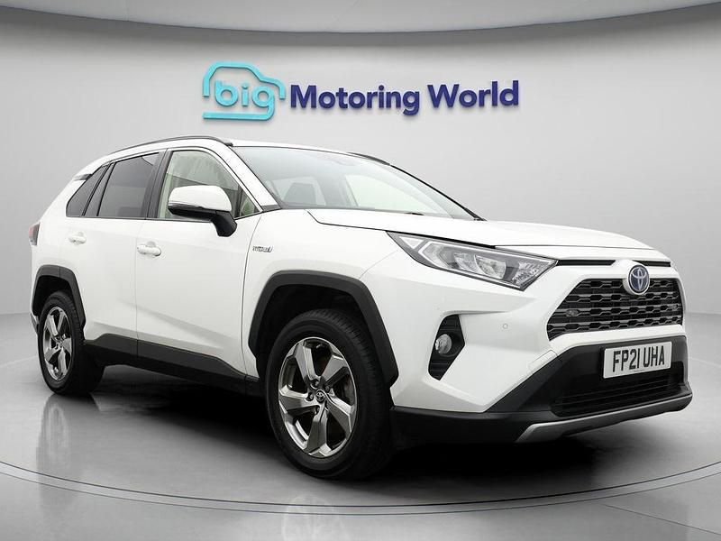 White Used 2021 Toyota RAV4 Hybrid Design SUV | £22,000 (Super price) - Image 1/4