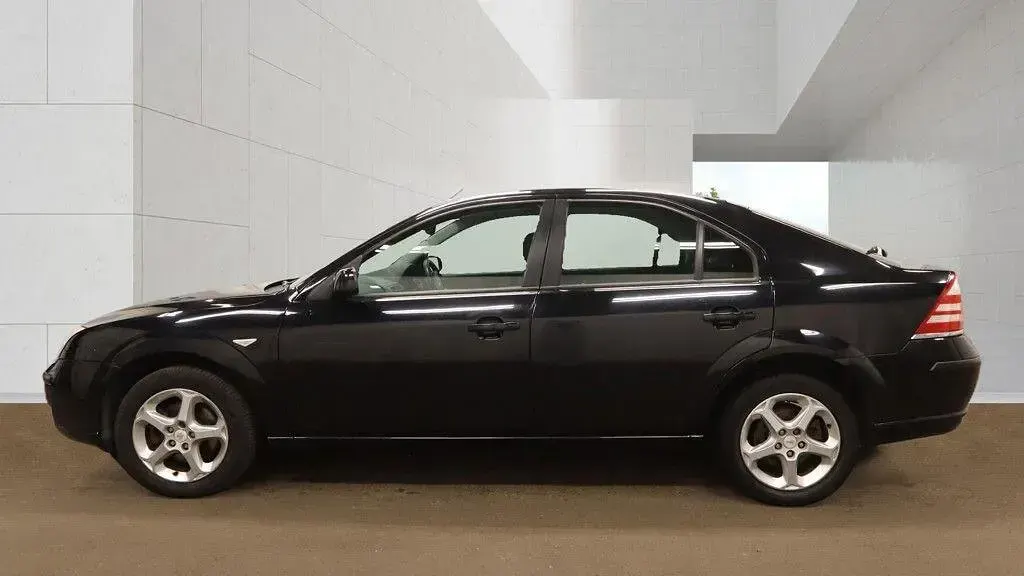 Used Ford Mondeo 2007 Black Hatchback