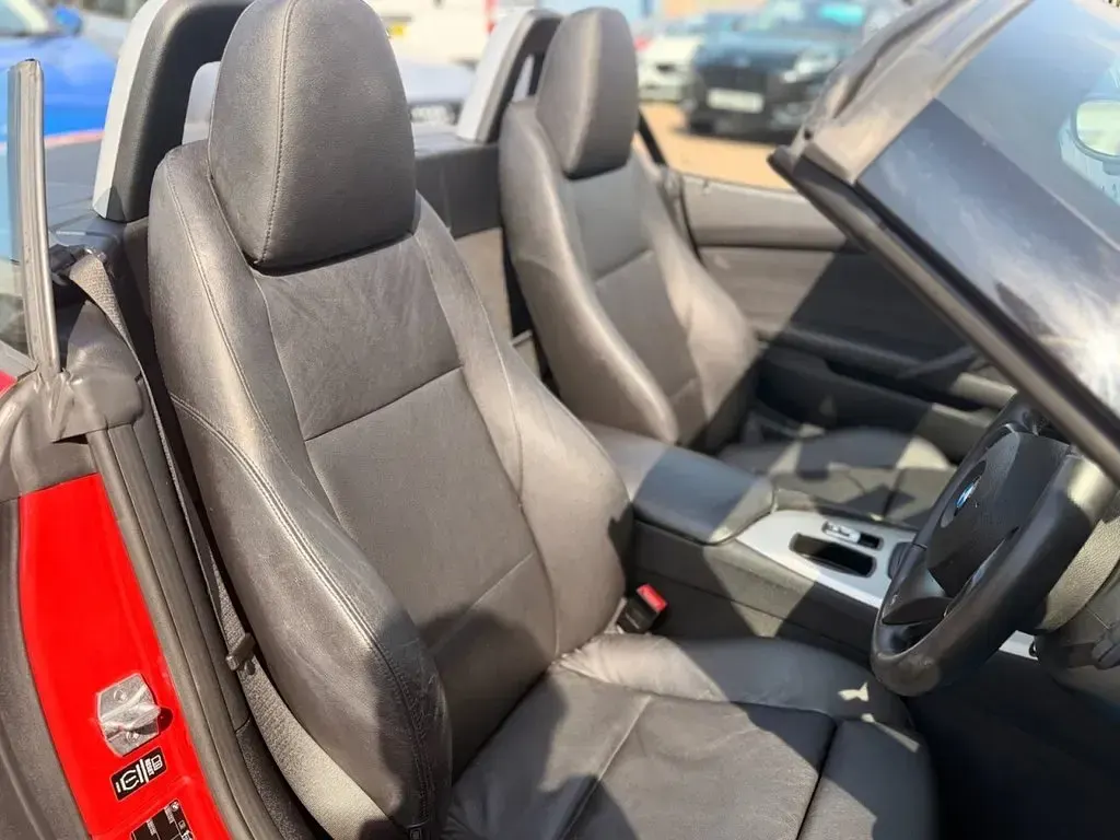 Used BMW Z4 M Sport 184 HP (135 kW) 2015 Red Cabriolet