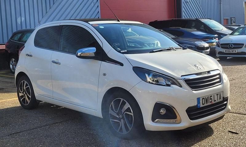 White Used 2015 Peugeot 108 Allure Hatchback | £5,499 (Fair price) - Image 1/4