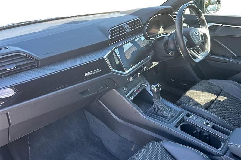 Used Audi Q3 Black Edition 150 HP (110 kW) 2023 Blue SUV