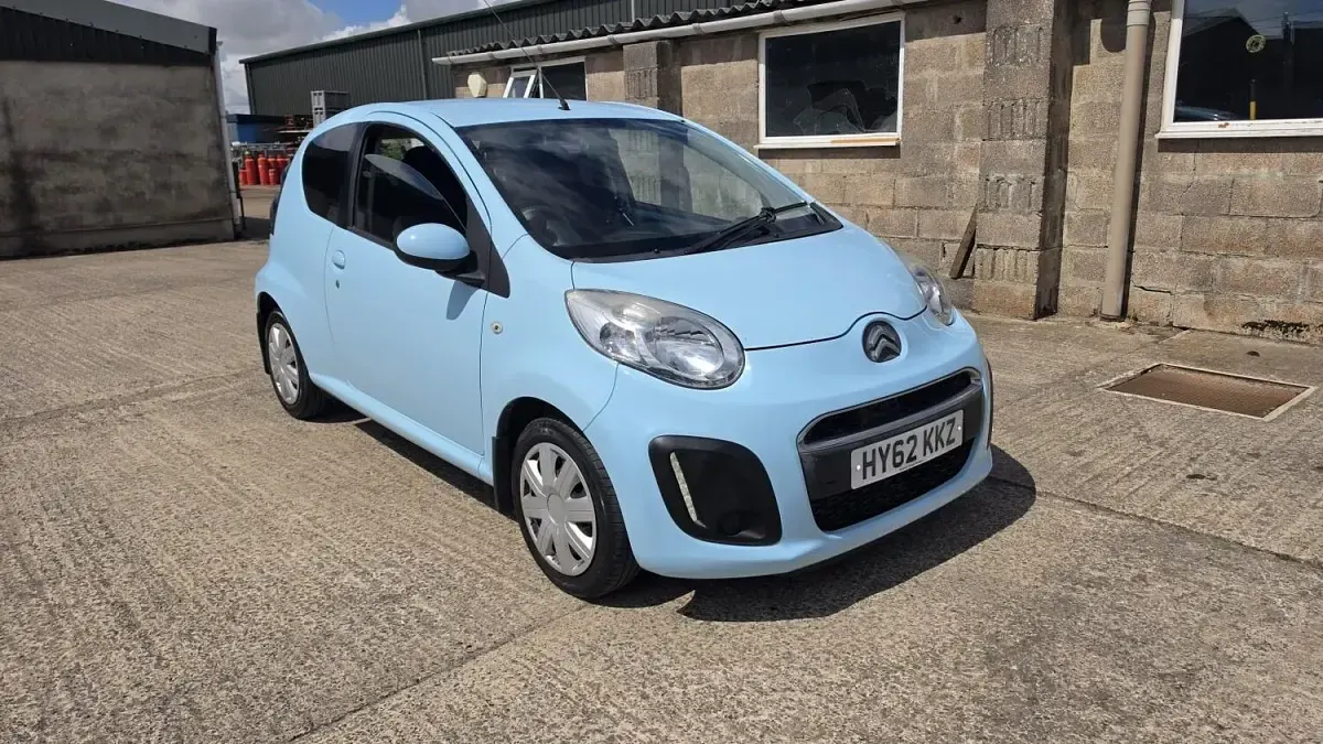Used Citroën C1 VTR Sport 68 HP (50 kW) 2012 Blue Hatchback