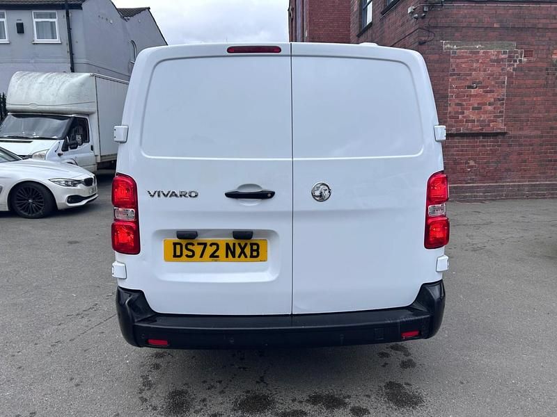 Used Vauxhall Vivaro 100 HP (73 kW) 2022 White MPV