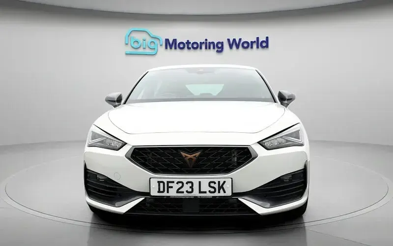 Used Cupra Leon VZ2 310 HP (228 kW) 2023 White Hatchback