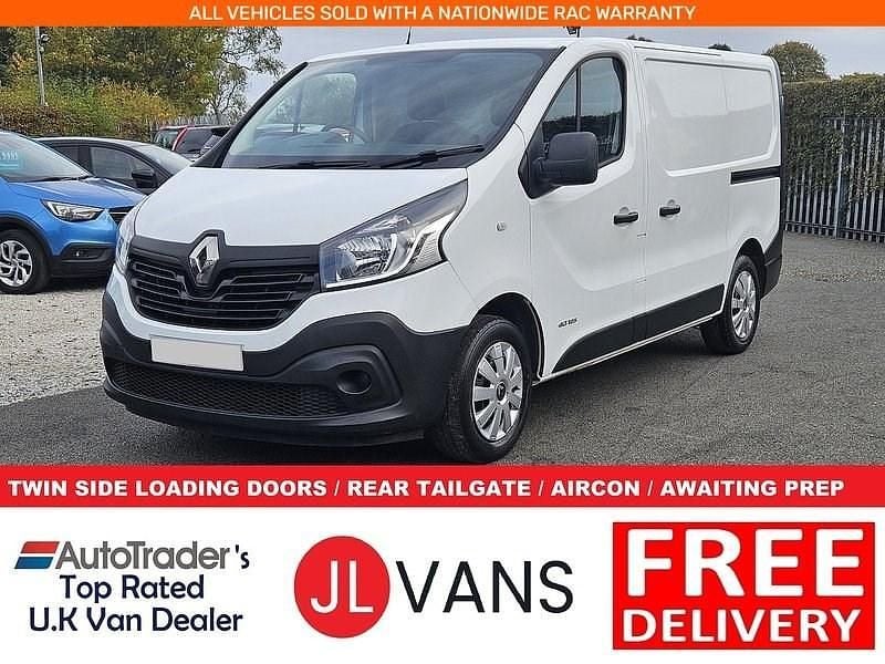 Glacier white Used 2021 Renault Trafic Business Van | £11,975 (Good price) - Image 1/1
