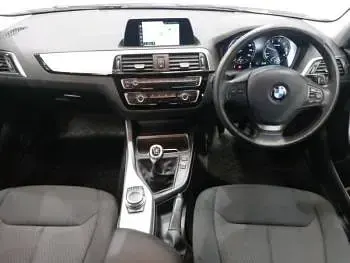 Used BMW 118 Comfort Edition 150 HP (110 kW) 2018 White Hatchback