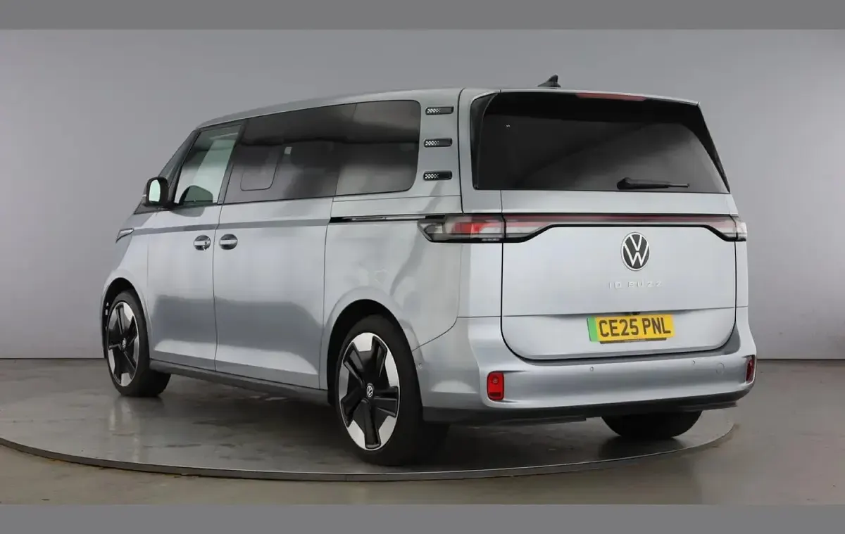 Used VW ID. Buzz Pro 210 kW (286 HP) 2025 Silver MPV